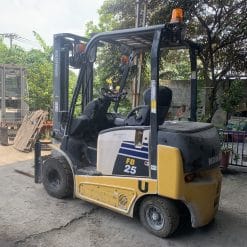 Xe nâng điện ngồi lái 2.5 tấn KOMATSU FB25-12