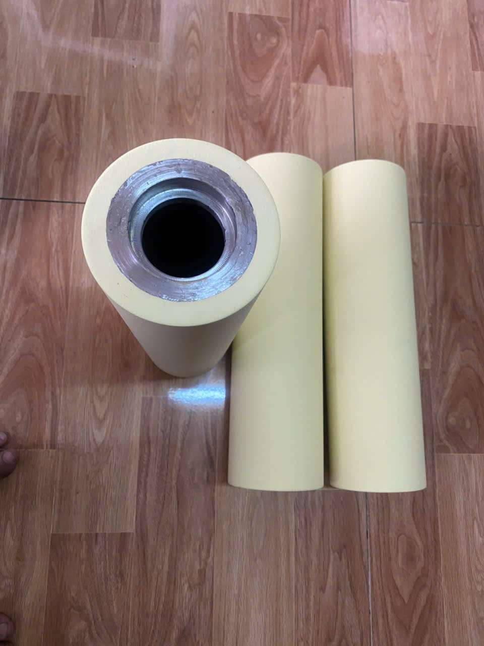 con lăn cao su - sản phẩm tại mrpu.vn